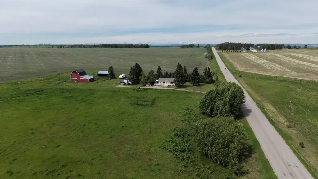 33025 Township Road 290 Rural Rocky View County AB T0M 0S0