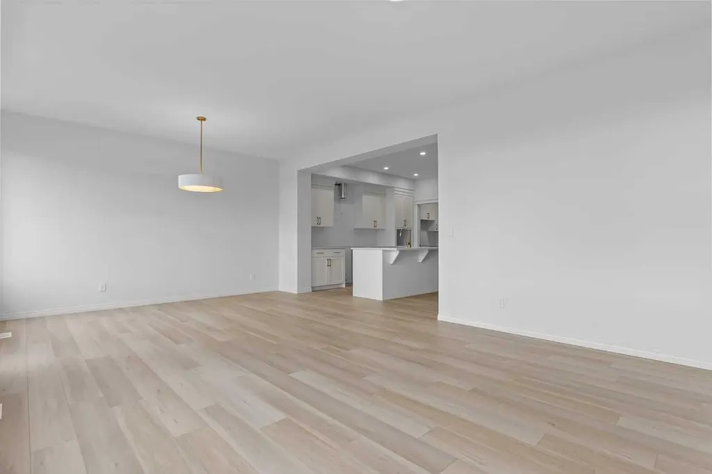 138 Corner Glen Square NE Calgary AB T3N 2S2