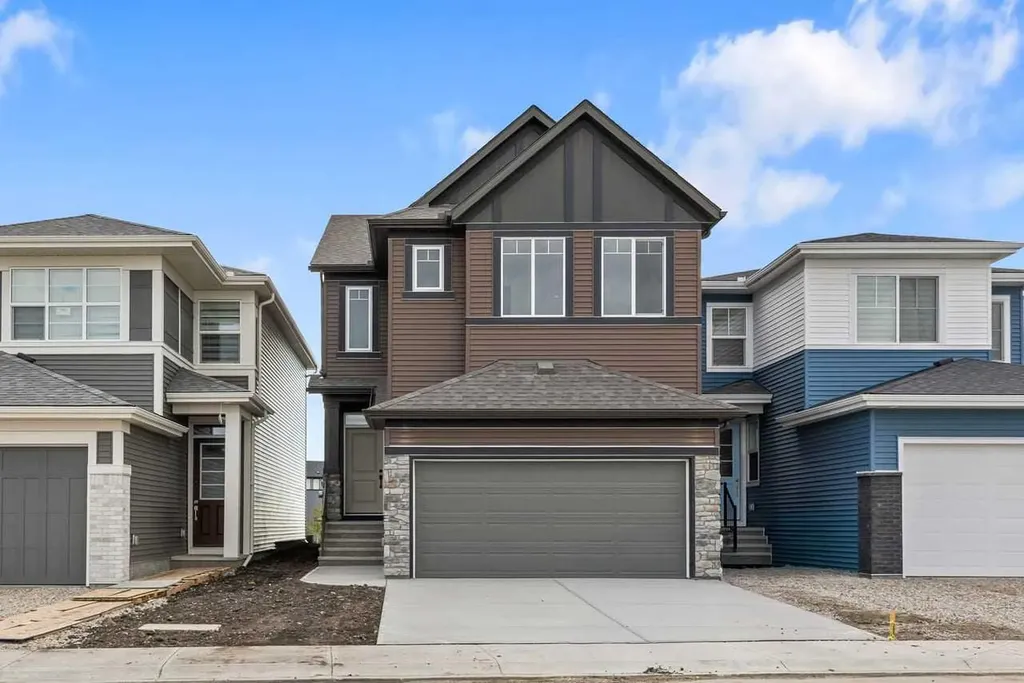 138 Corner Glen Square NE Calgary AB T3N 2S2
