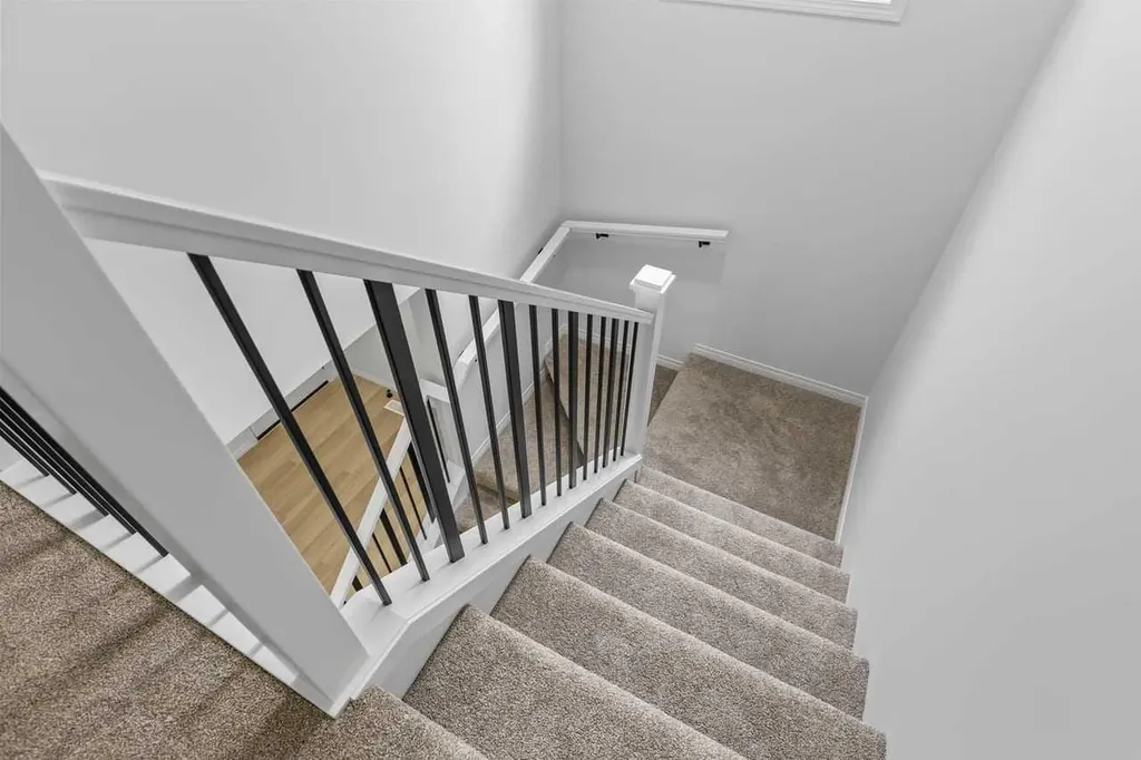 138 Corner Glen Square NE Calgary AB T3N 2S2