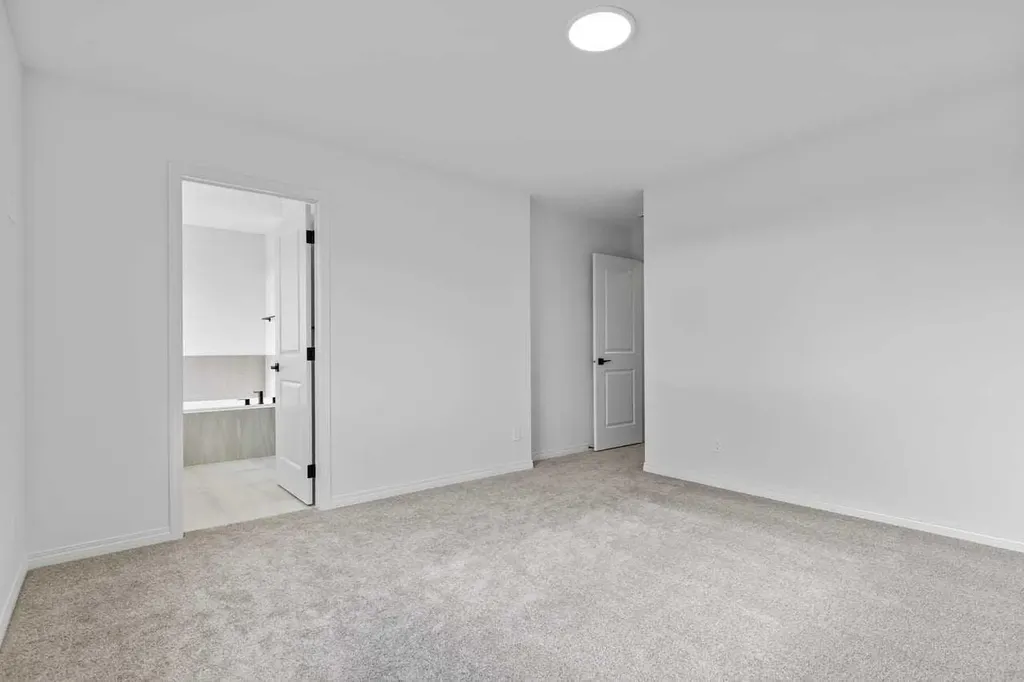 138 Corner Glen Square NE Calgary AB T3N 2S2
