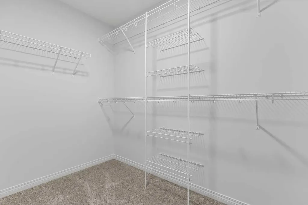 138 Corner Glen Square NE Calgary AB T3N 2S2