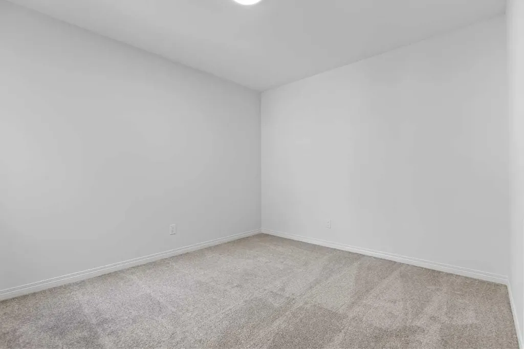 138 Corner Glen Square NE Calgary AB T3N 2S2