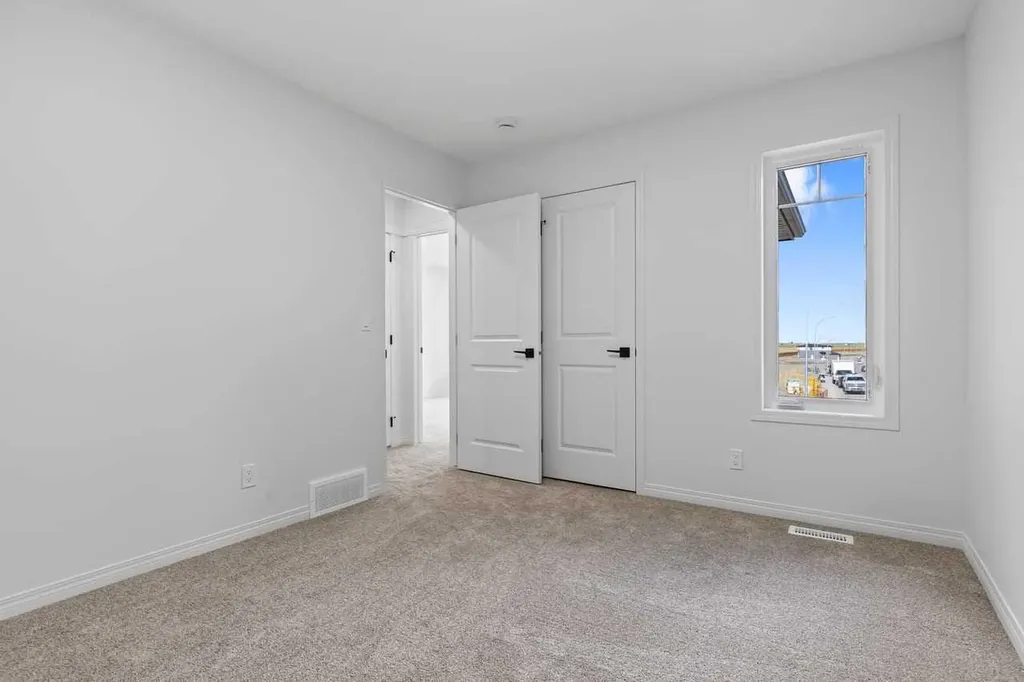 138 Corner Glen Square NE Calgary AB T3N 2S2