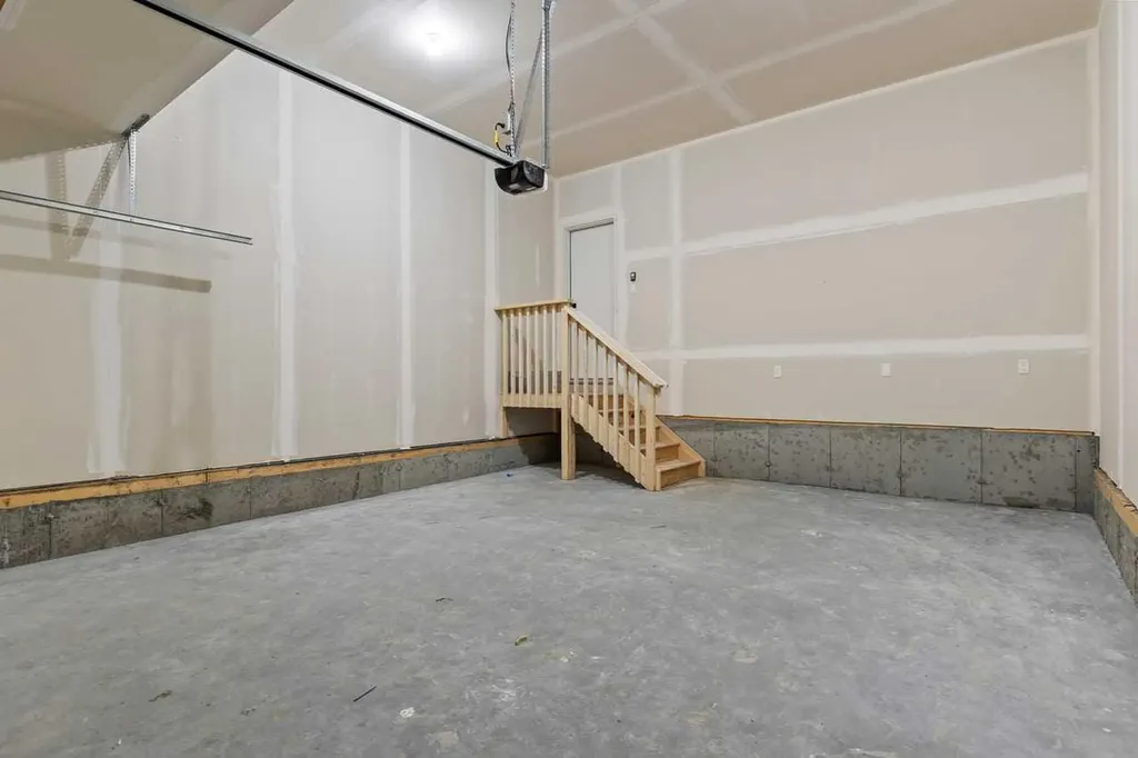 138 Corner Glen Square NE Calgary AB T3N 2S2