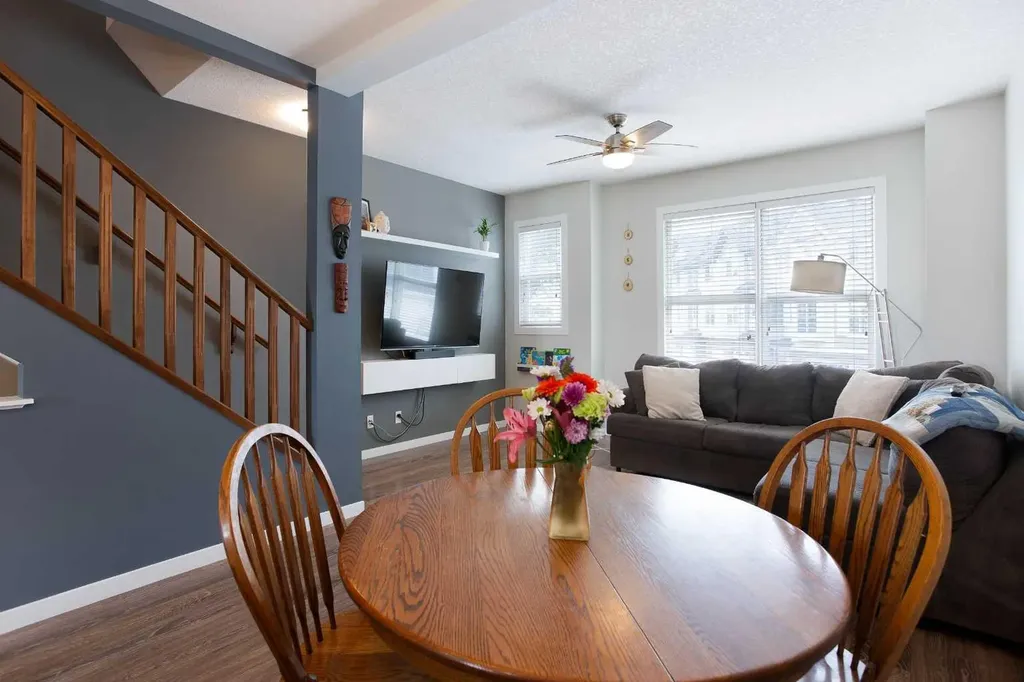 88 New Brighton Point SE Calgary AB T2Z 1B8