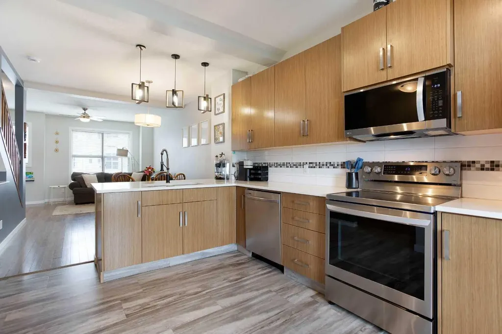 88 New Brighton Point SE Calgary AB T2Z 1B8