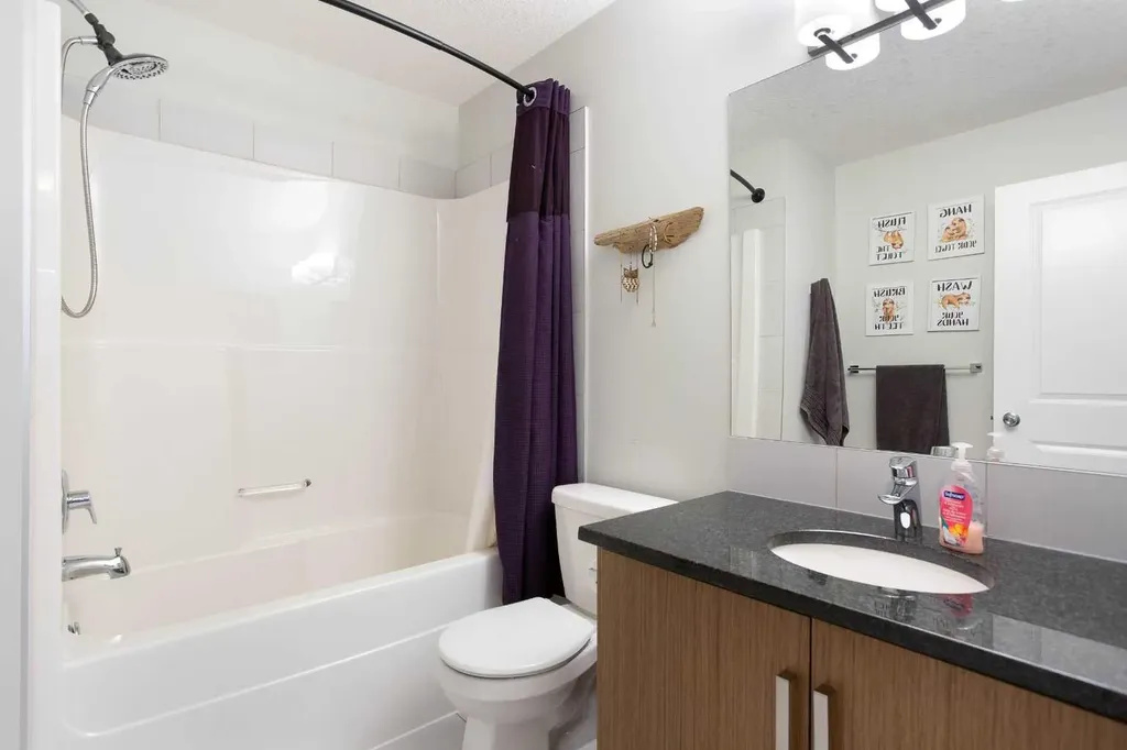 88 New Brighton Point SE Calgary AB T2Z 1B8