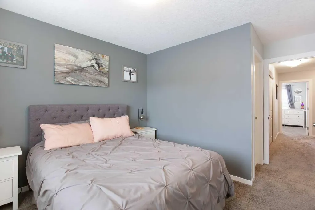 88 New Brighton Point SE Calgary AB T2Z 1B8