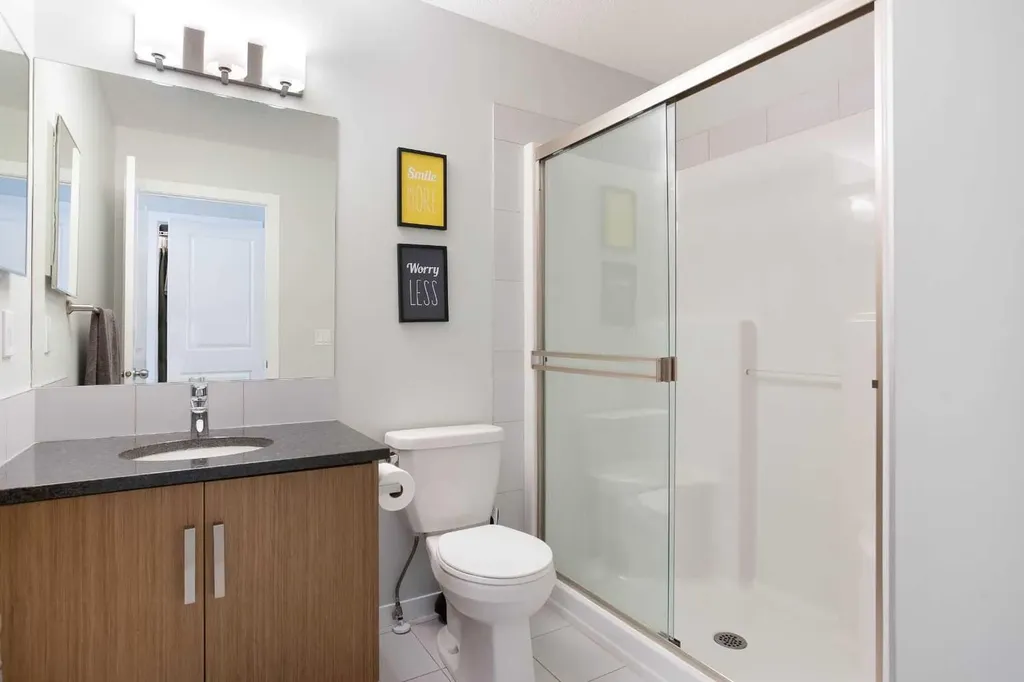 88 New Brighton Point SE Calgary AB T2Z 1B8