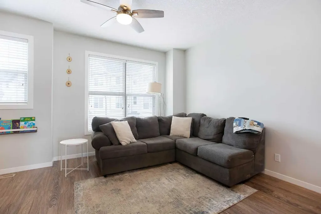 88 New Brighton Point SE Calgary AB T2Z 1B8
