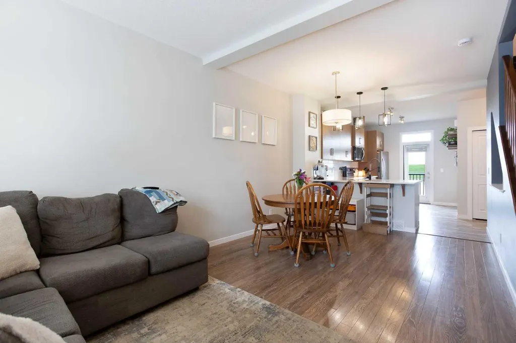 88 New Brighton Point SE Calgary AB T2Z 1B8