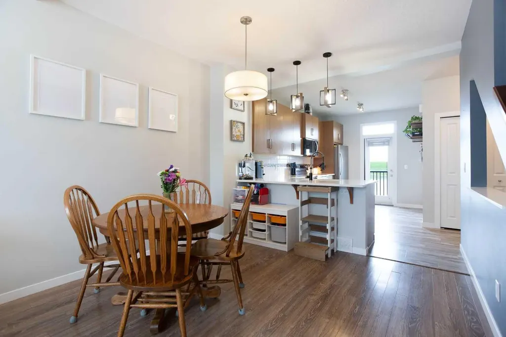 88 New Brighton Point SE Calgary AB T2Z 1B8