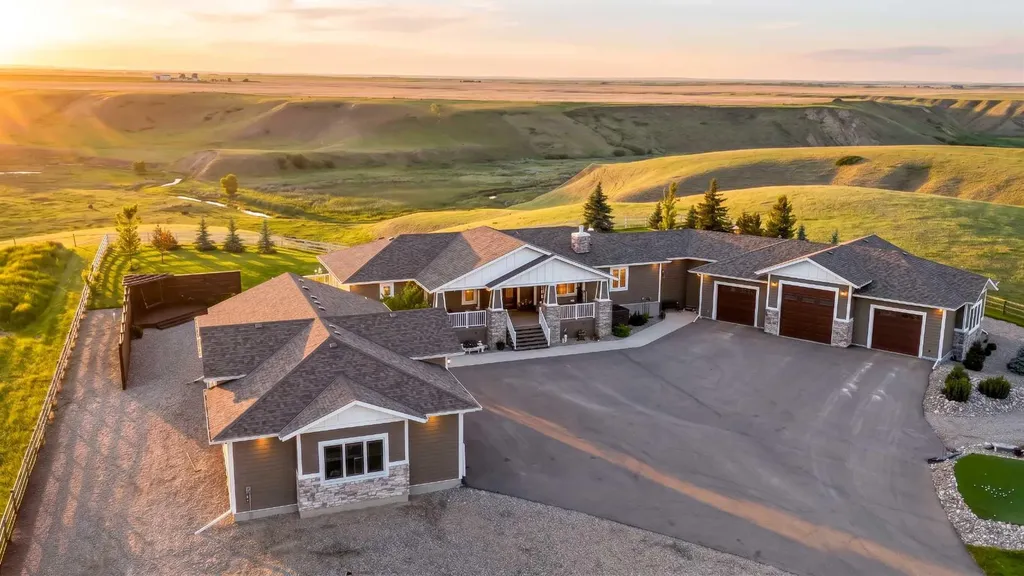 213026 Twp Road 70 Welling AB T0K 2N0