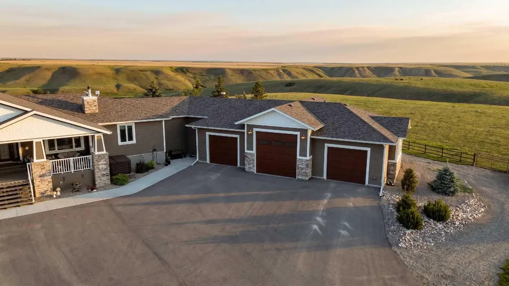 213026 Twp Road 70 Welling AB T0K 2N0