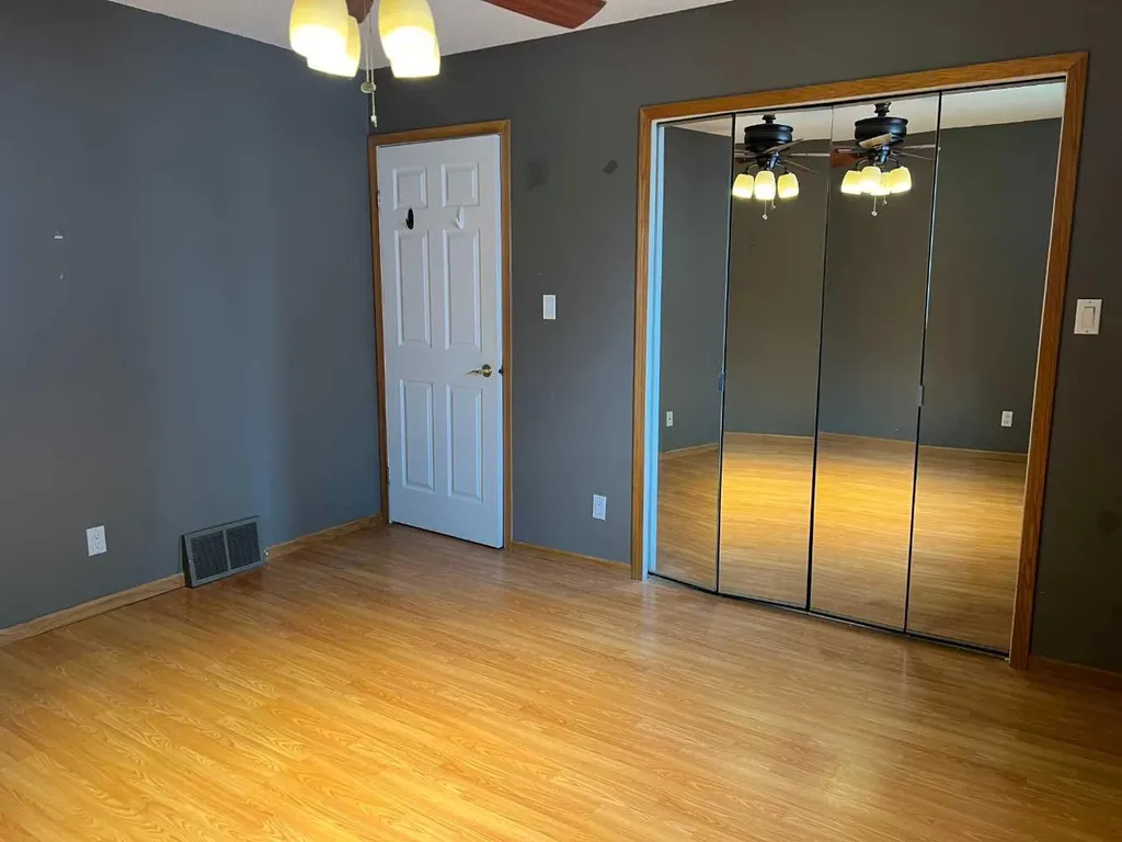 307 8 Avenue Fox Creek AB T0H 1P0