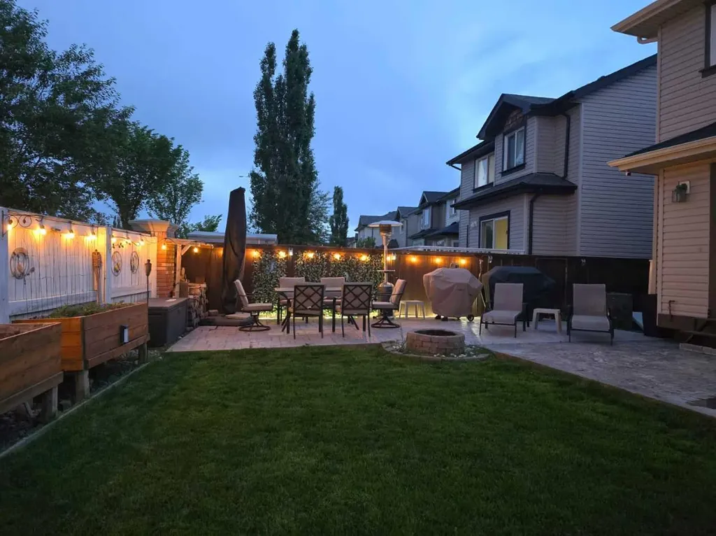 156 Covehaven Terrace NE Calgary AB T3K 0B2