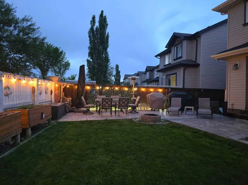 156 Covehaven Terrace NE Calgary AB T3K 0B2