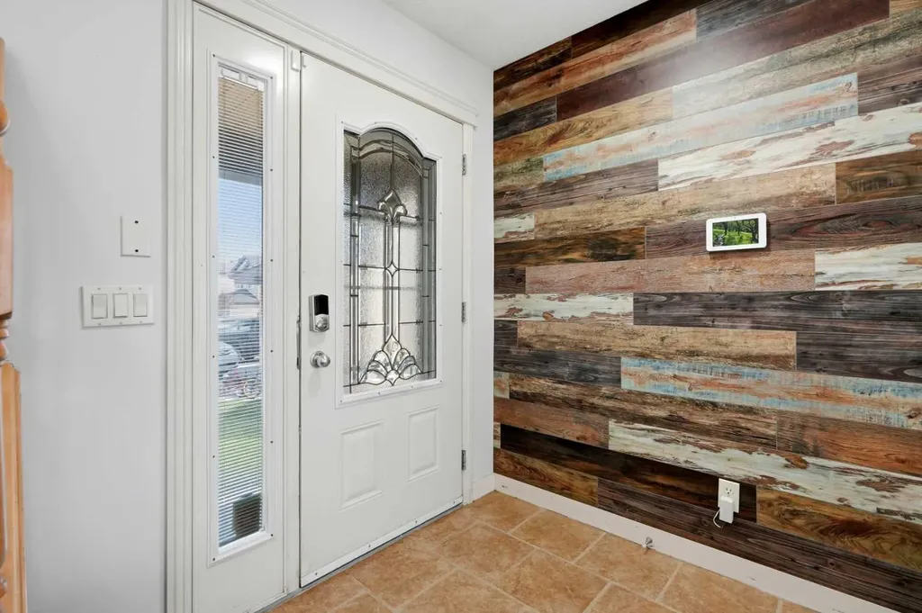 156 Covehaven Terrace NE Calgary AB T3K 0B2
