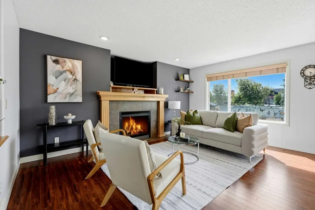 156 Covehaven Terrace NE Calgary AB T3K 0B2