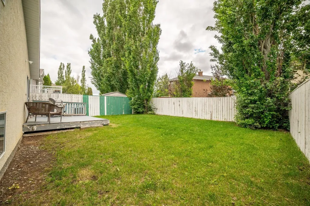 260 Red Crow Boulevard W Lethbridge AB T1K 7B6