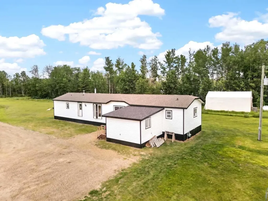 223 Sunset Drive Rural Mackenzie County AB T0H2H0