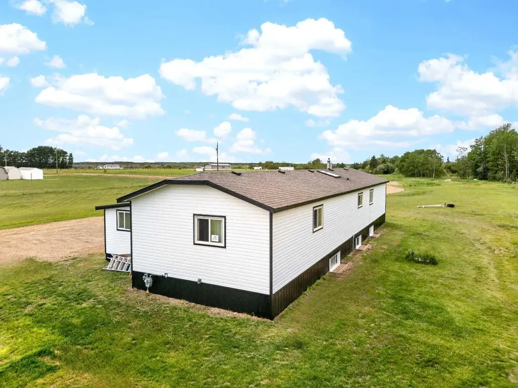 223 Sunset Drive Rural Mackenzie County AB T0H2H0