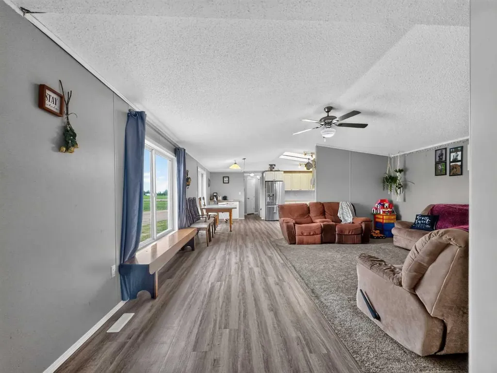 223 Sunset Drive Rural Mackenzie County AB T0H2H0