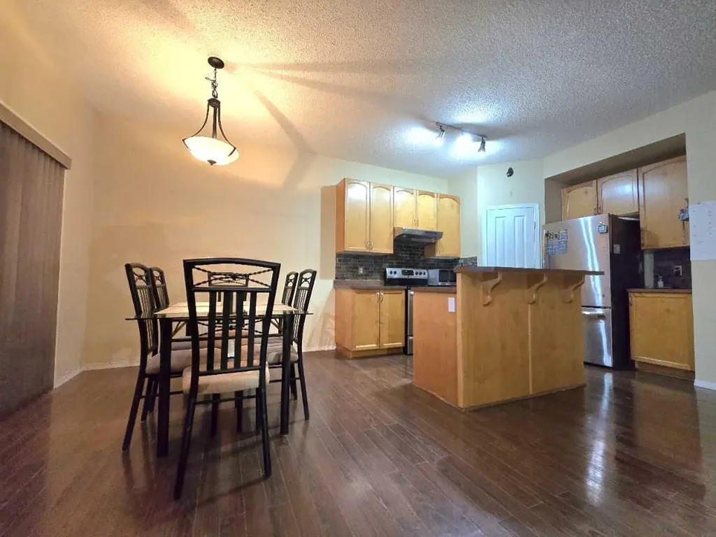 13 Tuscany Ridge Mews NW Calgary AB T3L 3B7