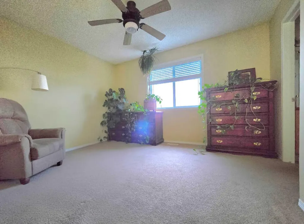 13 Tuscany Ridge Mews NW Calgary AB T3L 3B7