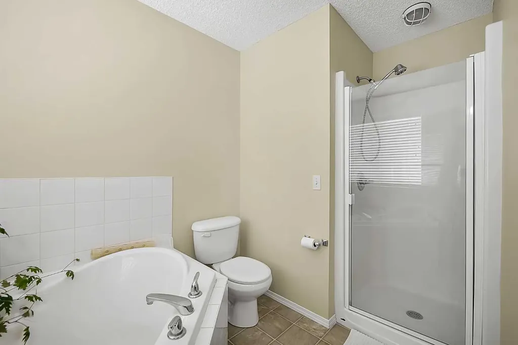 13 Tuscany Ridge Mews NW Calgary AB T3L 3B7