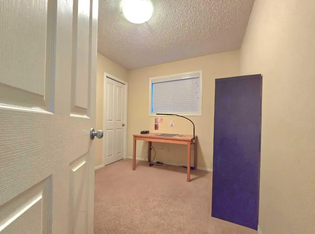 13 Tuscany Ridge Mews NW Calgary AB T3L 3B7