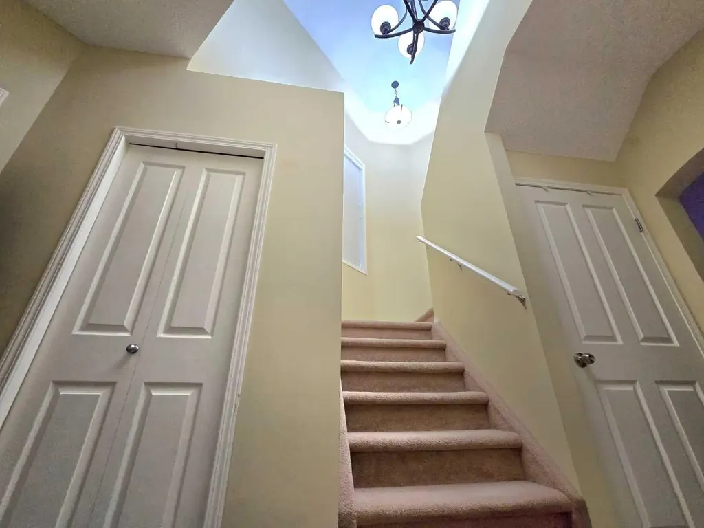 13 Tuscany Ridge Mews NW Calgary AB T3L 3B7