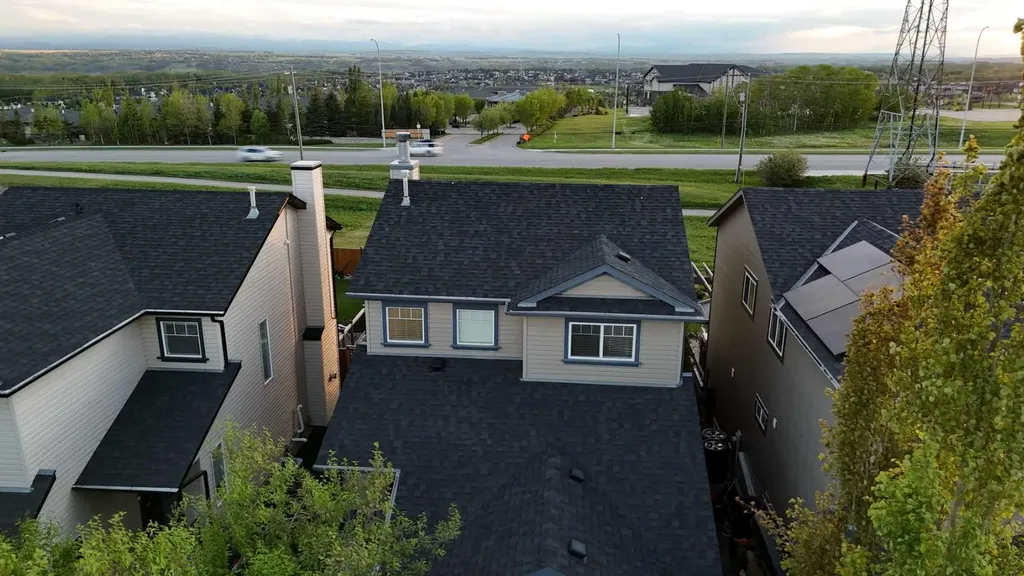 13 Tuscany Ridge Mews NW Calgary AB T3L 3B7