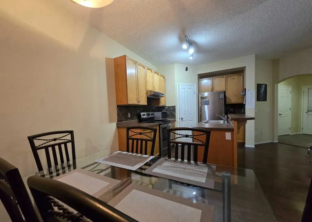 13 Tuscany Ridge Mews NW Calgary AB T3L 3B7