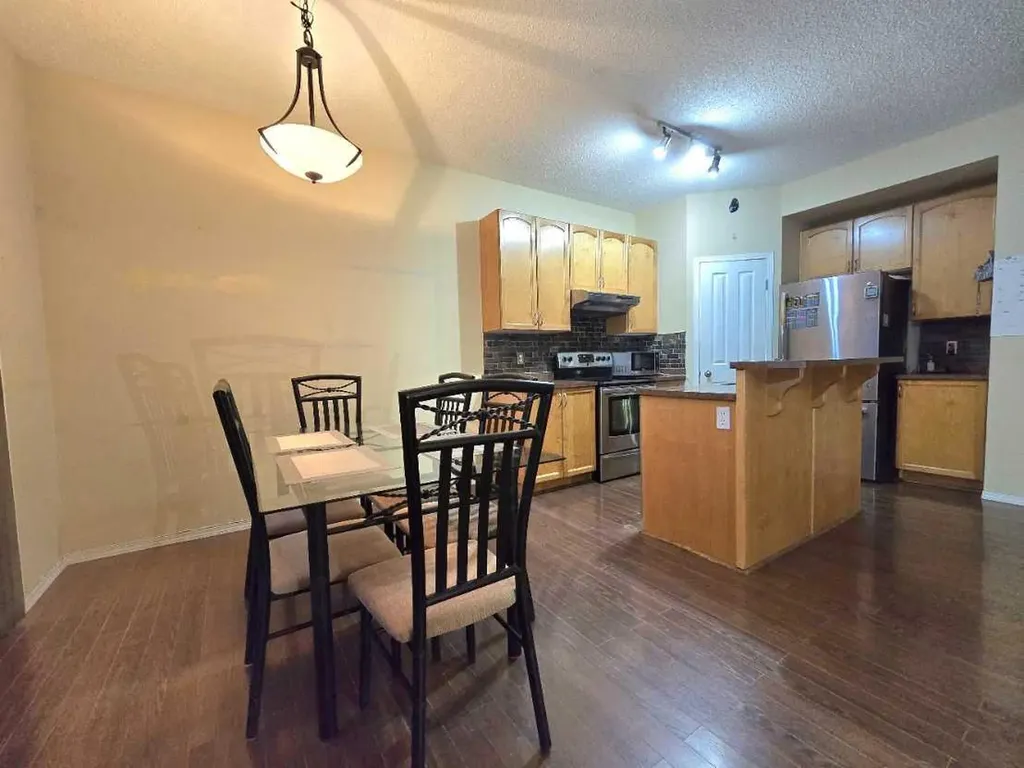 13 Tuscany Ridge Mews NW Calgary AB T3L 3B7