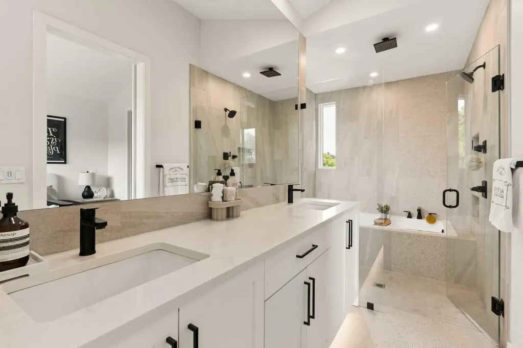 258 17 Avenue NE Calgary AB T2E1L8