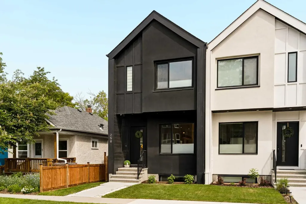258 17 Avenue NE Calgary AB T2E1L8