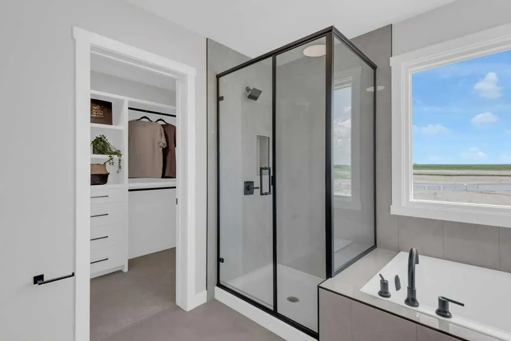 408 Edgefield Point Strathmore AB T1P 0H6