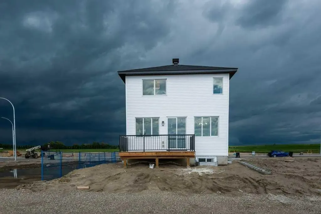 408 Edgefield Point Strathmore AB T1P 0H6