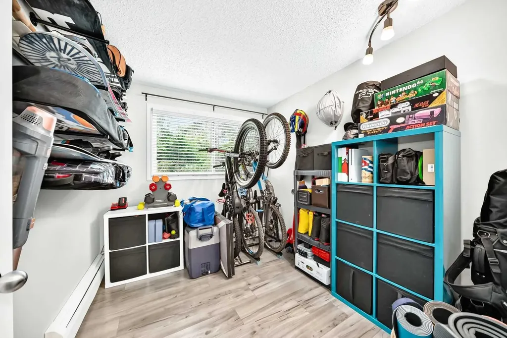 2218 30th Street SW Calgary AB T2E2L8
