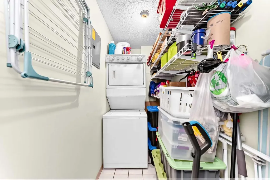 2218 30 Street SW Calgary AB T2E2L8