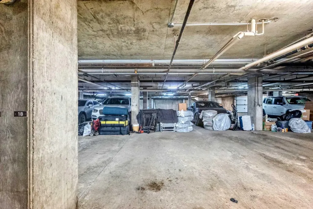 2218 30th Street SW Calgary AB T2E2L8