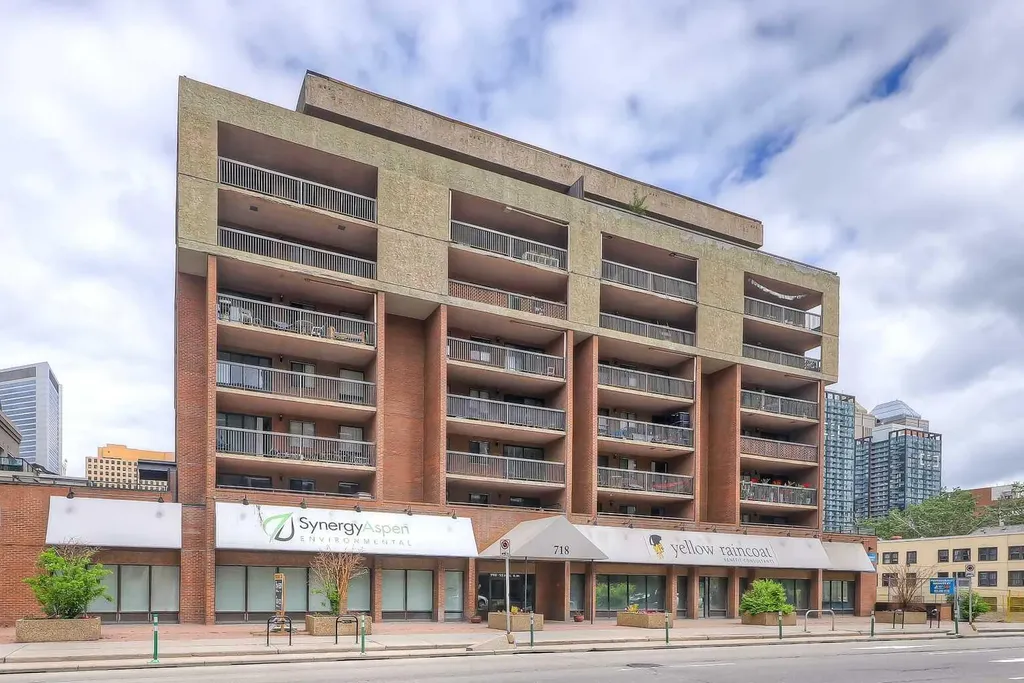 718 12 Avenue SW Calgary AB T2R 0H7