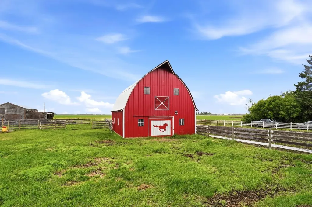 3416 Township Road 372 Rural Red Deer County AB T0M0X0