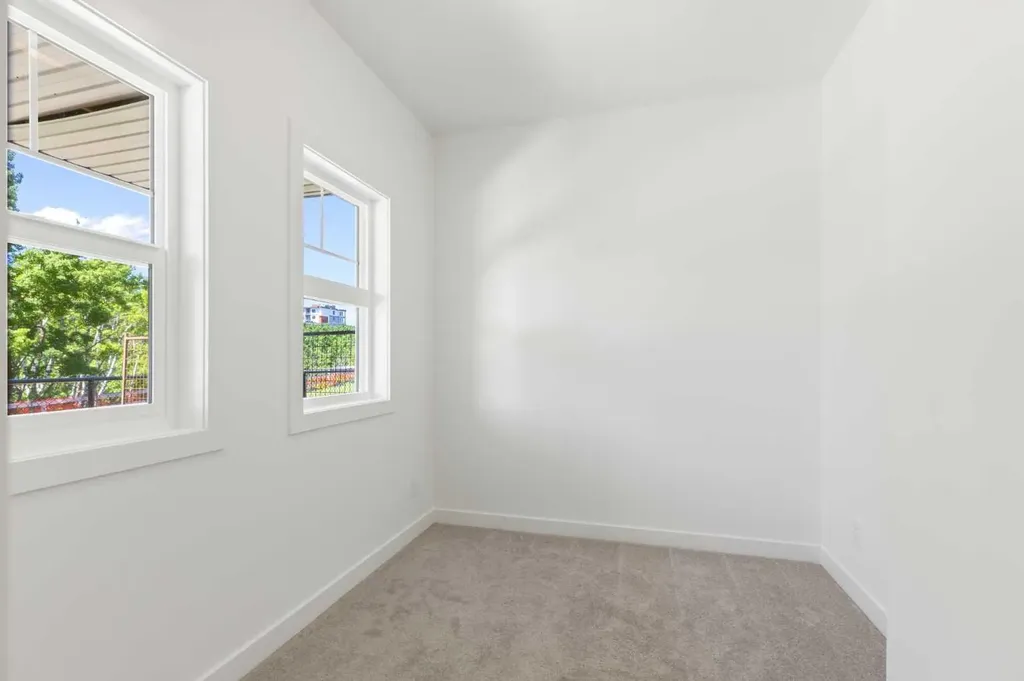 2231 81st Street SW Calgary AB T3H 6M4