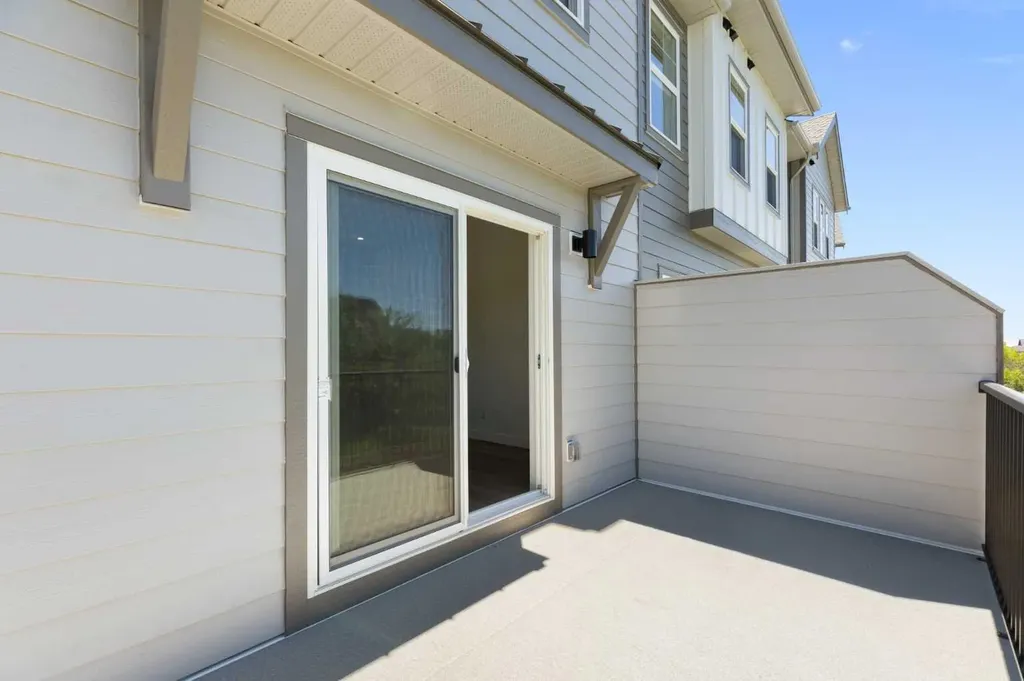 2231 81st Street SW Calgary AB T3H 6M4