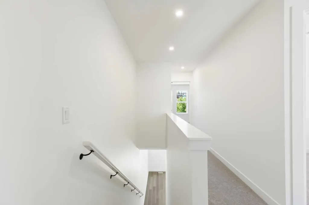 2231 81st Street SW Calgary AB T3H 6M4