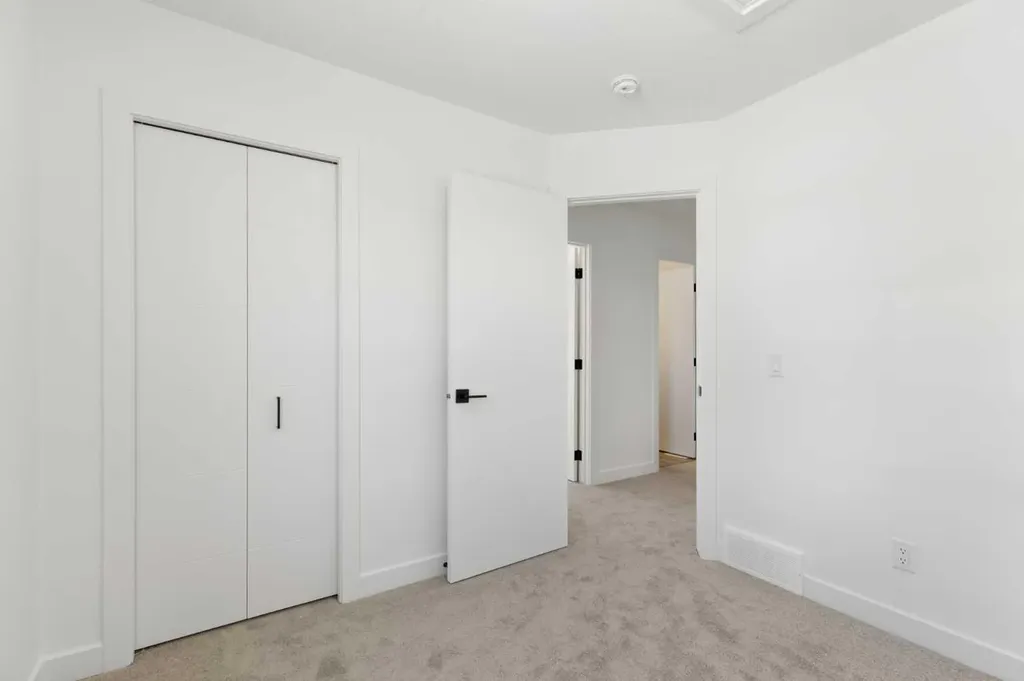 2231 81st Street SW Calgary AB T3H 6M4