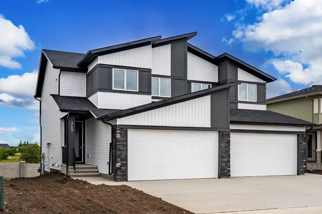 349 Dawson Wharf Road Chestermere AB T1X 2W4